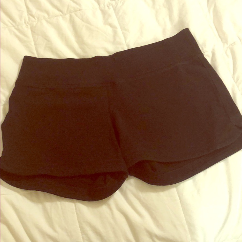 Lululemon classic black stretch shorts